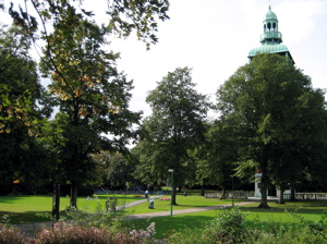 [An image showing Queens Park]